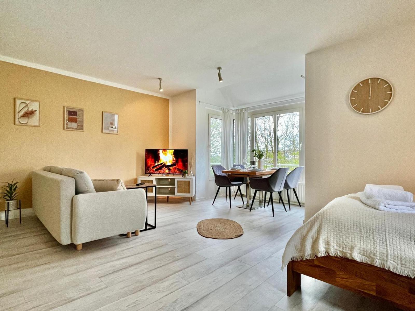 Ruhige & Zentrale Ferienwohnung Halver Екстериор снимка